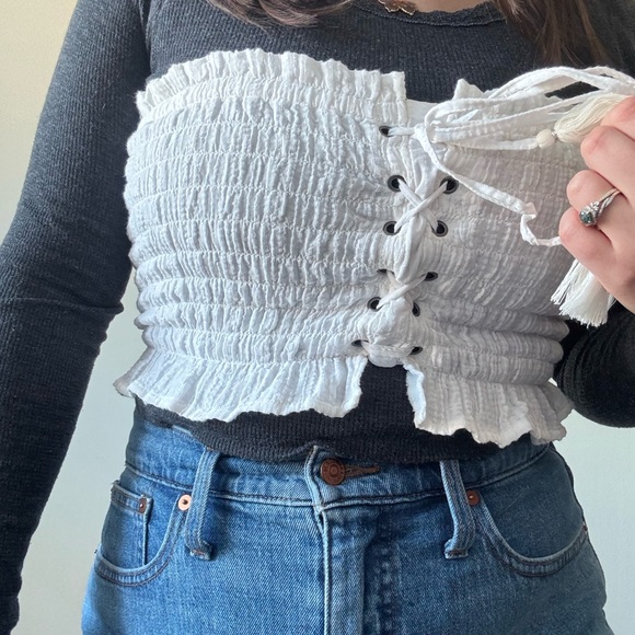 American Eagle Outfitters White Strapless Ruffle Crop Top - Picture 2 of 9